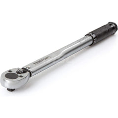 Torque Wrench: 3/8″ Drive