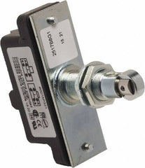 Square D - SPDT, NC/NO, 600 VAC, Screw Terminal, Roller Plunger Actuator, General Purpose Limit Switch - 1 NEMA Rating, IP20 IPR Rating, Panel Mount, 1-1/4 Lb. Operating Force - Best Tool & Supply