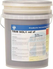 Master Fluid Solutions - Trim SOL ndsf, 5 Gal Pail Cutting & Grinding Fluid - Water Soluble, For Cutting, Grinding - Best Tool & Supply