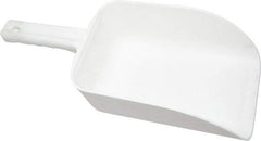 Remco - 82 oz White Polypropylene Flat Bottom Scoop - 5.9" Wide x 3.3" Deep Bowl, 4-1/2" Handle Length, 15.1" OAL - Best Tool & Supply